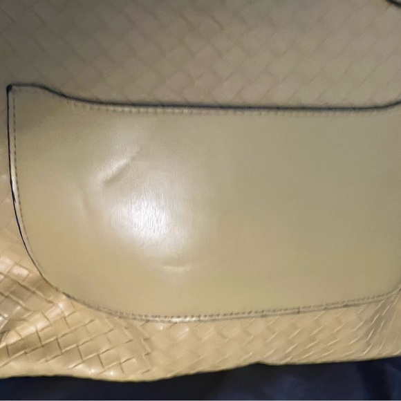 Vera New York Woven Tote 👜 - Picture 5 of 6